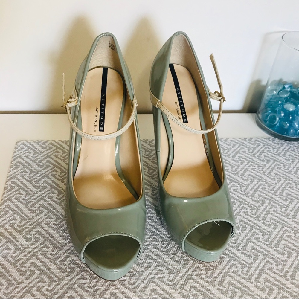 Attitude-Jay Manuel peep toe pumps size 8